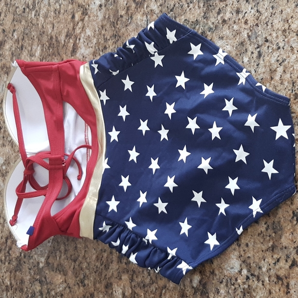 Wonder Woman Swimsuit - Picture 2 of 2